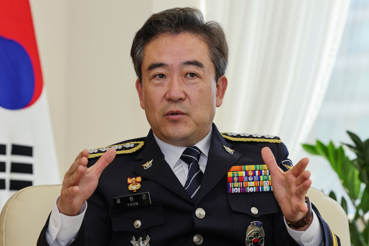 Yoon Hee-keun, commissioner general of the National Police Agency, is photographed in his office in Seodaemun-gu, Seoul, Thursday. (Yonhap)