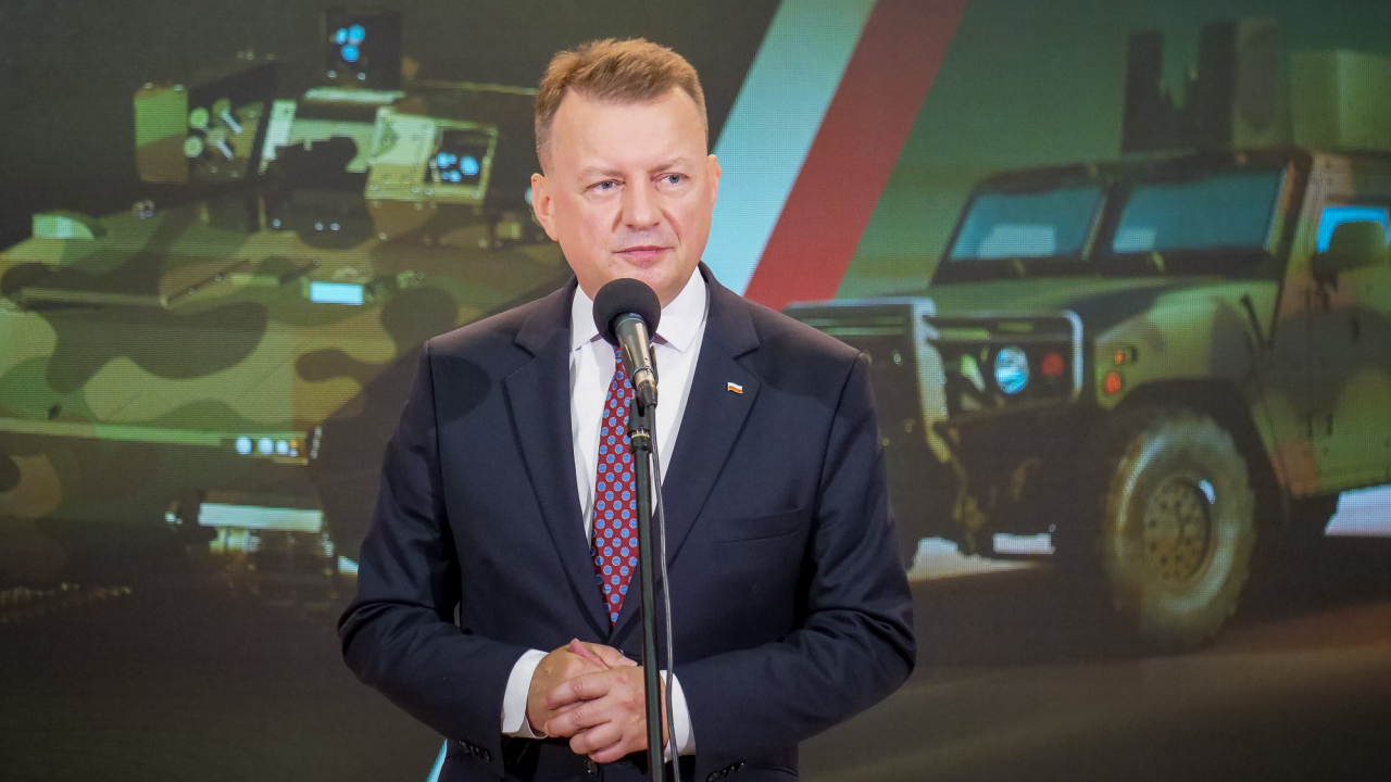 Poland's Deputy Prime Minister and Minister of National Defense Mariusz Blaszczak announces the approval to acquire South Korean automaker Kia's military vehicles at the defense ministry's headquarters in Warsaw, Poland on Aug. 14. (Polish Ministry of National Defense)