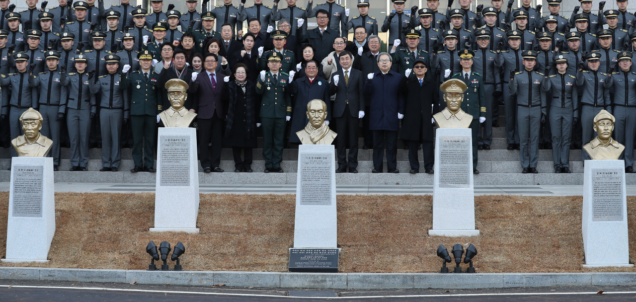 This file photo taken in March 2018, shows the busts of five Korean independence fighters erected at the Korea Military Academy, in northern Seoul. (Yonhap)