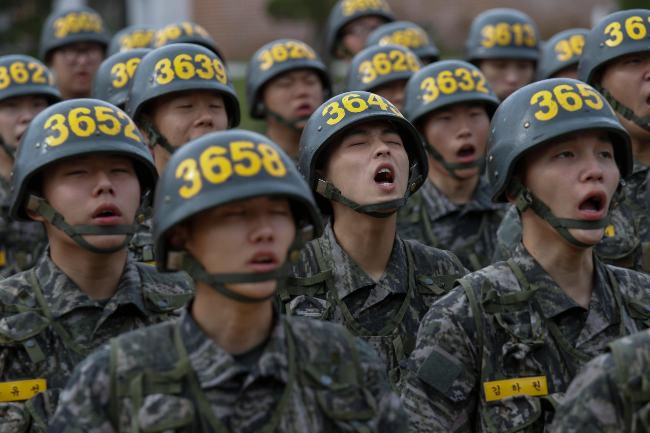 Trainees of the Republic of Korea Marine Corps take part in a seven-week basic training program in the city of Pohang, North Gyeongsang Province. (Photo - 123rf)