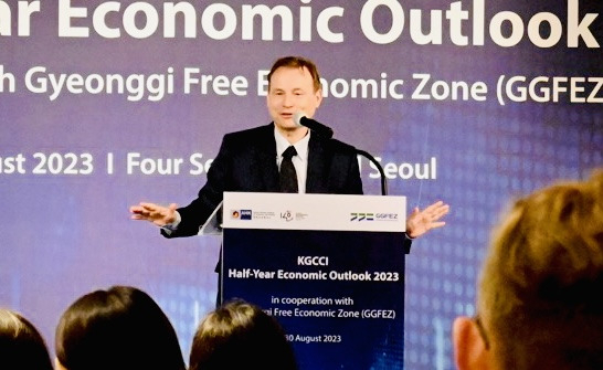 German Ambassador-Designate to Korea Georg Schmidt underlines the challenges of sustainability and climate change at the Korean-German Chamber of Commerce and Industry's (KGCCI) Half-Year Economic Outlook 2023 on Thursday. (Sanjay Kumar/The Korea Herald)