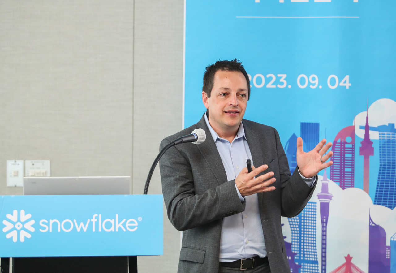 Christian Kleinerman, senior vice president of product management at Snowflake, talks about the highlights of the Korea leg of the Snowflake Data Cloud World Tour in Seoul, Monday. (Snowflake)