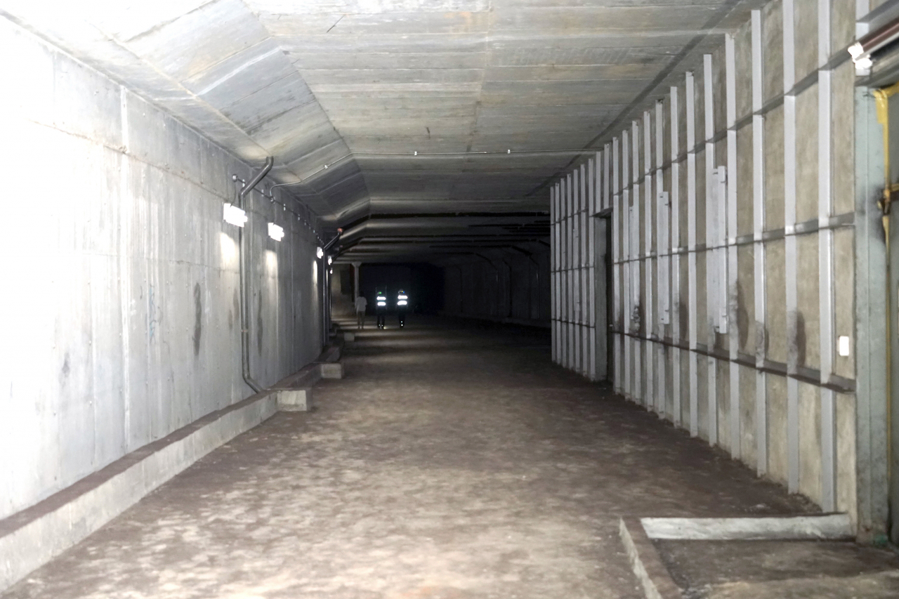 A 335-meter-long underground space located above Seoul Subway Line No. 2's tracks is seen during a media event, Tuesday. (Seoul Metropolitan Government)