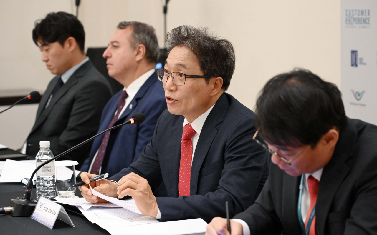 Incheon International Airport Corp. CEO Lee Hag-jae, speaks during a press conference held on the sidelines of the 2023 ACI CX Global Summit held in Incheon, Wednesday. (Yonhap)
