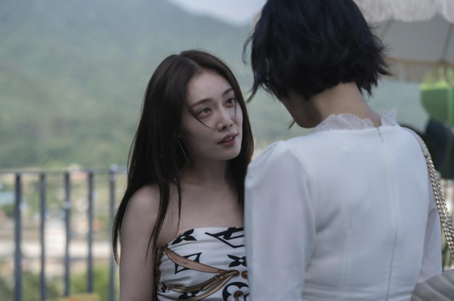 Kim Hieora (left) plays Lee Sa-ra in Netflix original series 