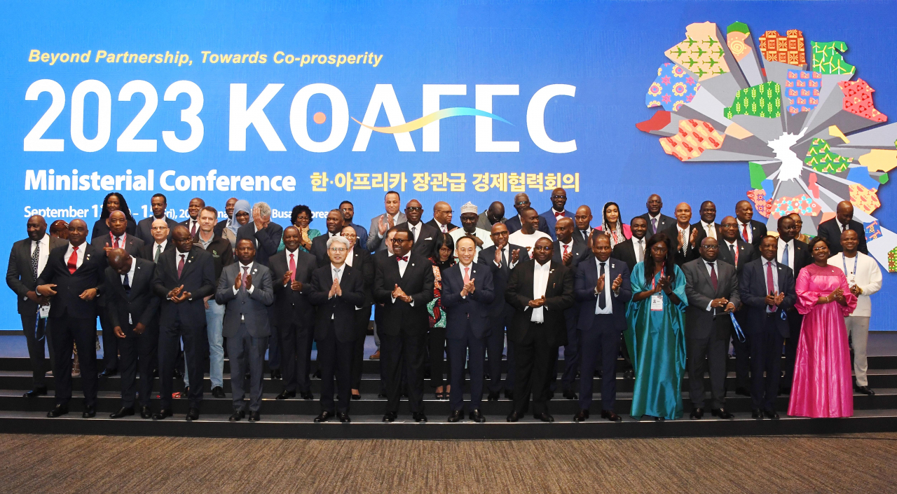 Finance Minister Choo Kyung-ho (front, seventh from right) poses for photos along with the African delegations at the 2023 Korea-Africa Economic Cooperation Ministerial Conference, at the Ananti Hilton in Busan, Wednesday. (Ministry of Economy and Finance)