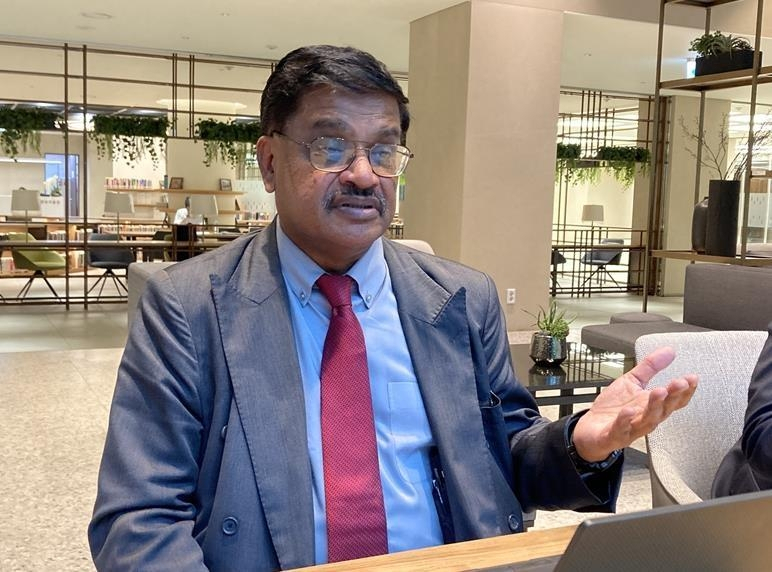 Rajiv Biswas, the chief economist of Asia-Pacific at S&P Global Market Intelligence, speaks during an interview with Yonhap News Agency in Seoul on Friday. (Yonhap)