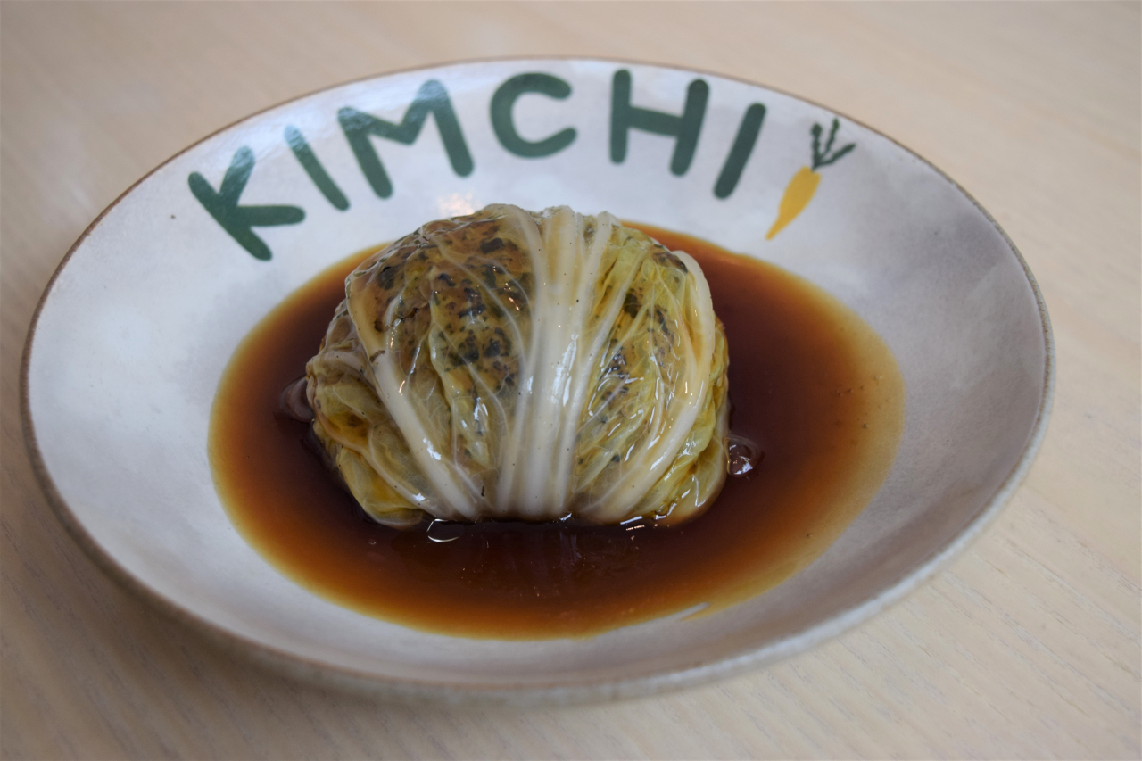 Cabbage ssam at On 6.5 (Kim Hae-yeon/ The Korea Herald)