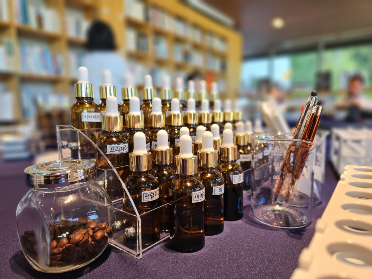 Different scents are on display at the High1 Wellness Center. (Kim Hae-yeon/ The Korea Herald)