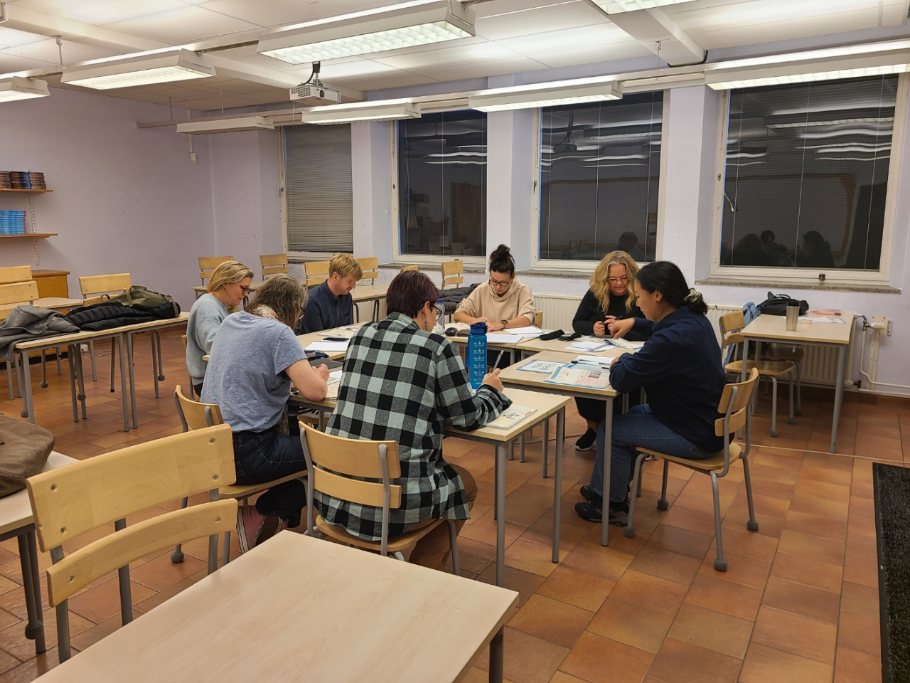 A teacher and students at a Korean language class at the KSI Gothenburg on Sept. 21. (Jung Min-kyung/ The Korea Herald)