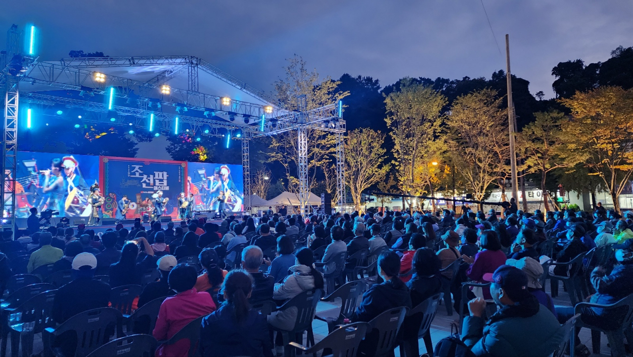 The Third Jeonju Joseon Pop Festival, held from Oct. 13 to 15 at Seohakdong Artists' Village in Jeonju, North Jeolla Province (Jeonju City)