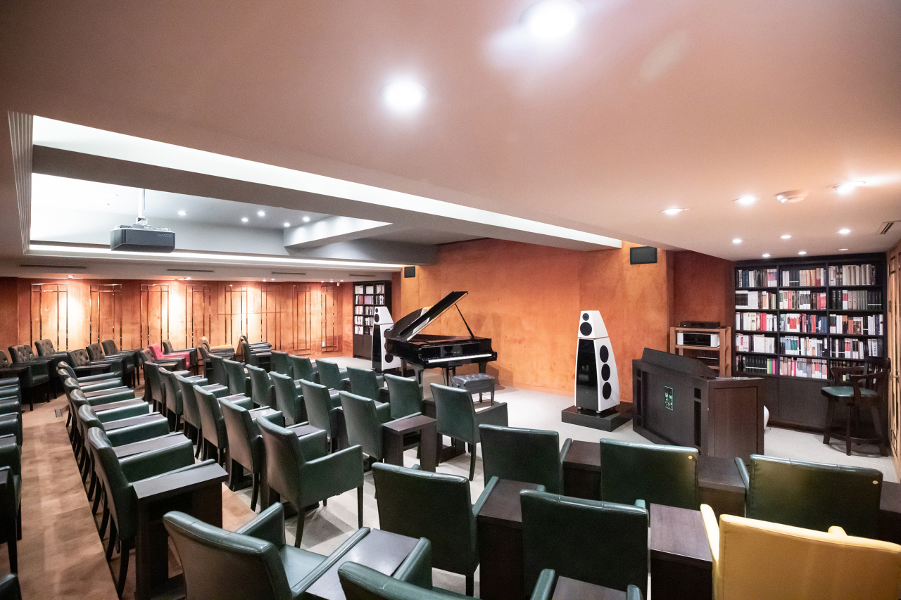 Pulwoldang's space for lectures and events (Pungwoldang)
