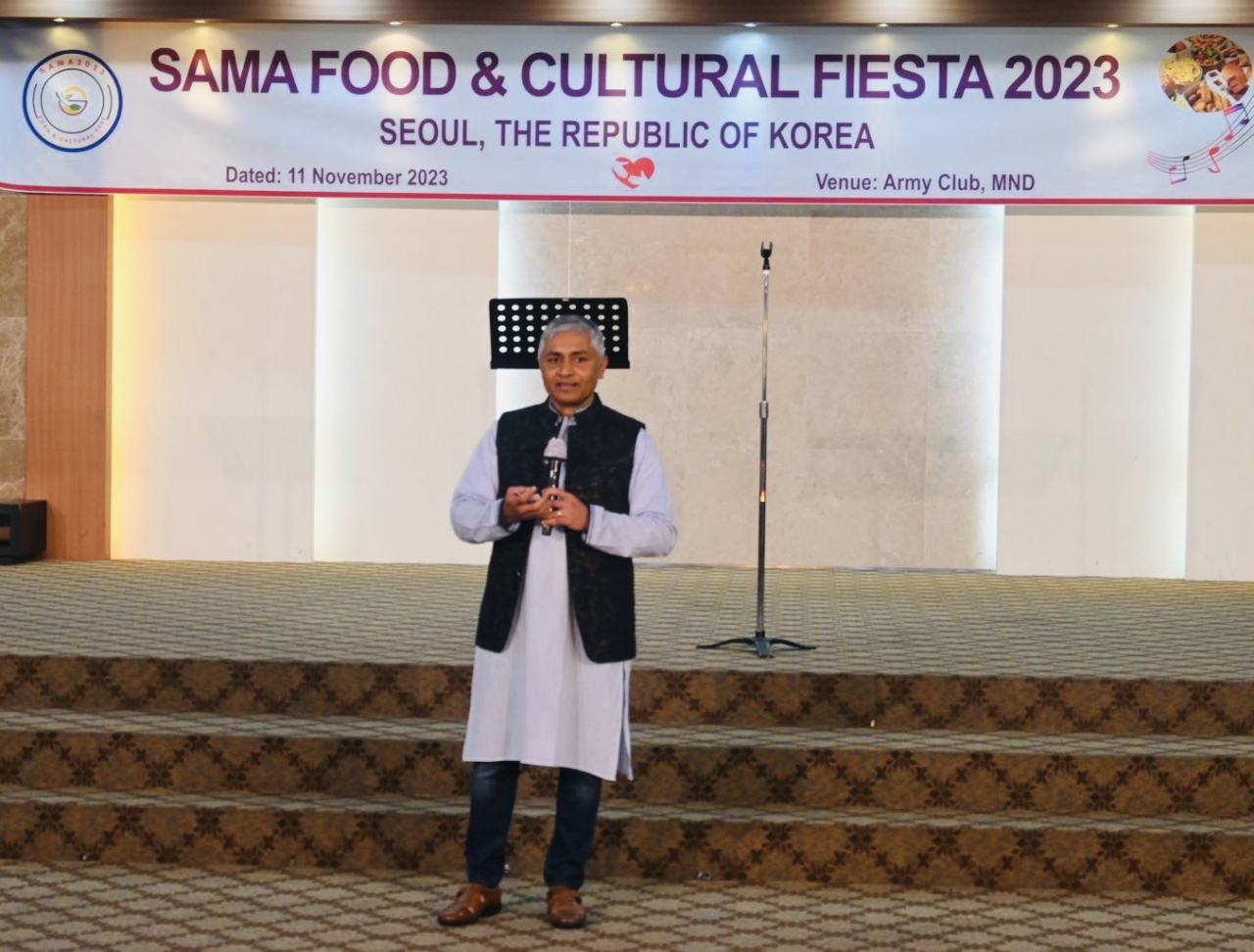 Brig. Gen. Shamim Islam of the Bangladesh Air Force, head of an association of foreign attaches in Korea delivers welcome remarks at the SAMA Food & Cultural Fiesta 2023 at Army Club in Yongsan-gu, Seoul on Saturday. (Sanjay Kumar/The Korea Herald)