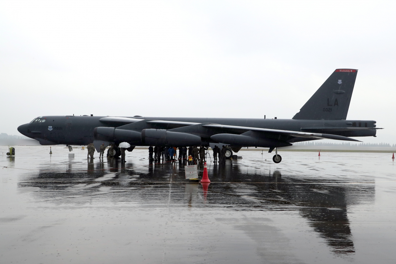 A B-52H strategic bomber, which landed at a South Korean Air Force base at Cheongju Airport, 112 kilometers southeast of Seoul, on Oct. 19. This marks its first-ever landing on South Korean soil. (Yonhap)