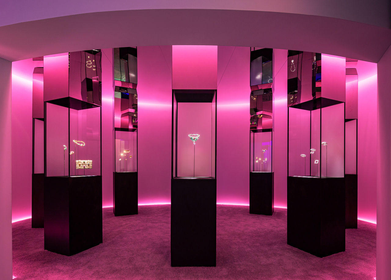 An installation view of the exhibition “Van Cleef & Arpels: Time, Nature, Love