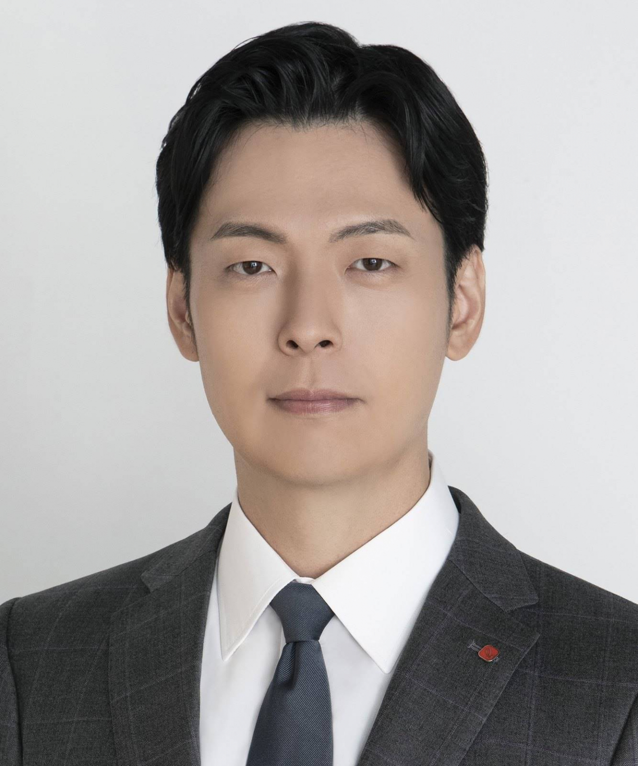 Lotte Group Chairman Shin Dong-Bin's eldest son Shin Yoo-yeol, who is to head the group's Future Strategy Office (Lotte Group)