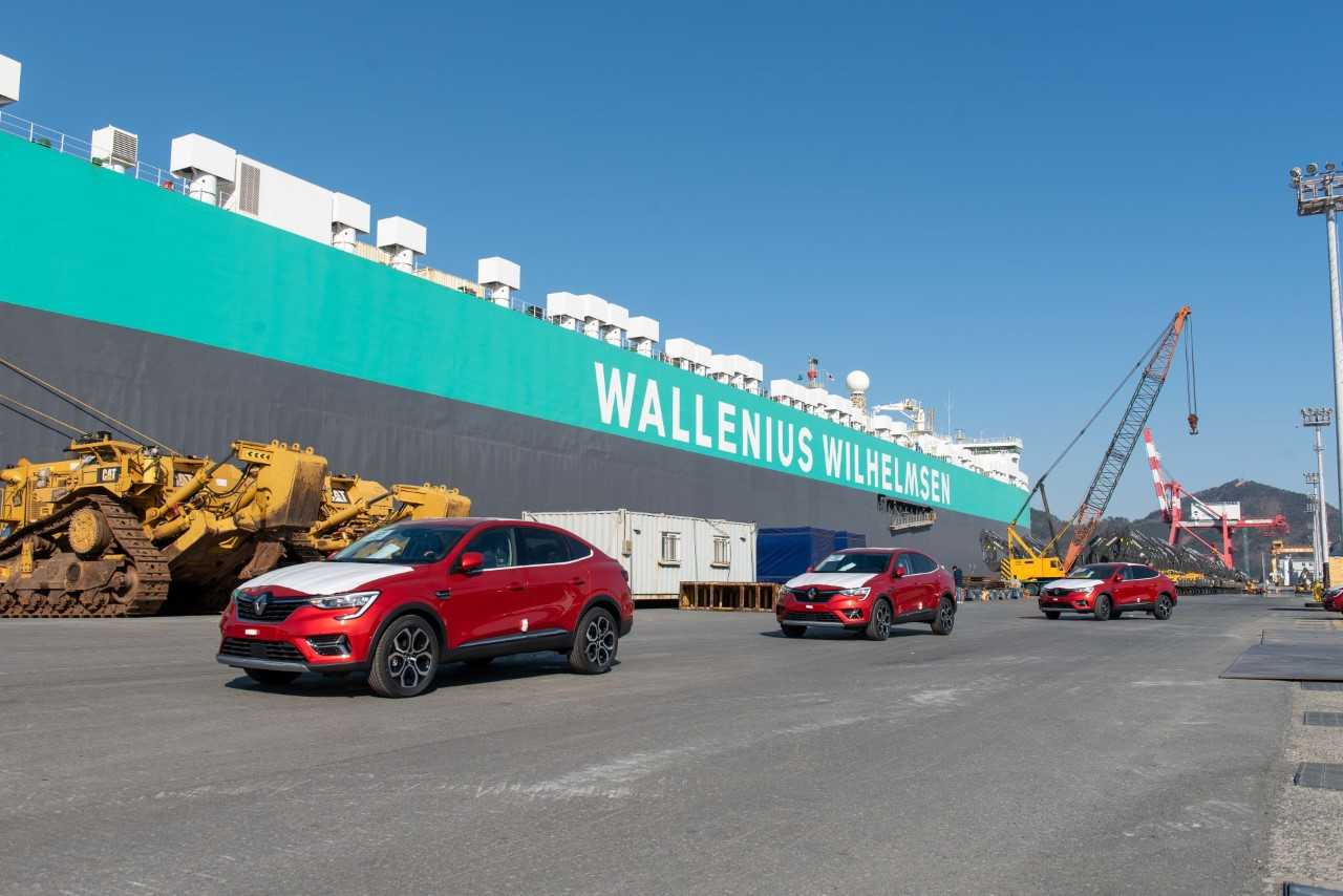 Renault vehicles are transported for shipping at the Port of Busan. (Renault Motors Korea)