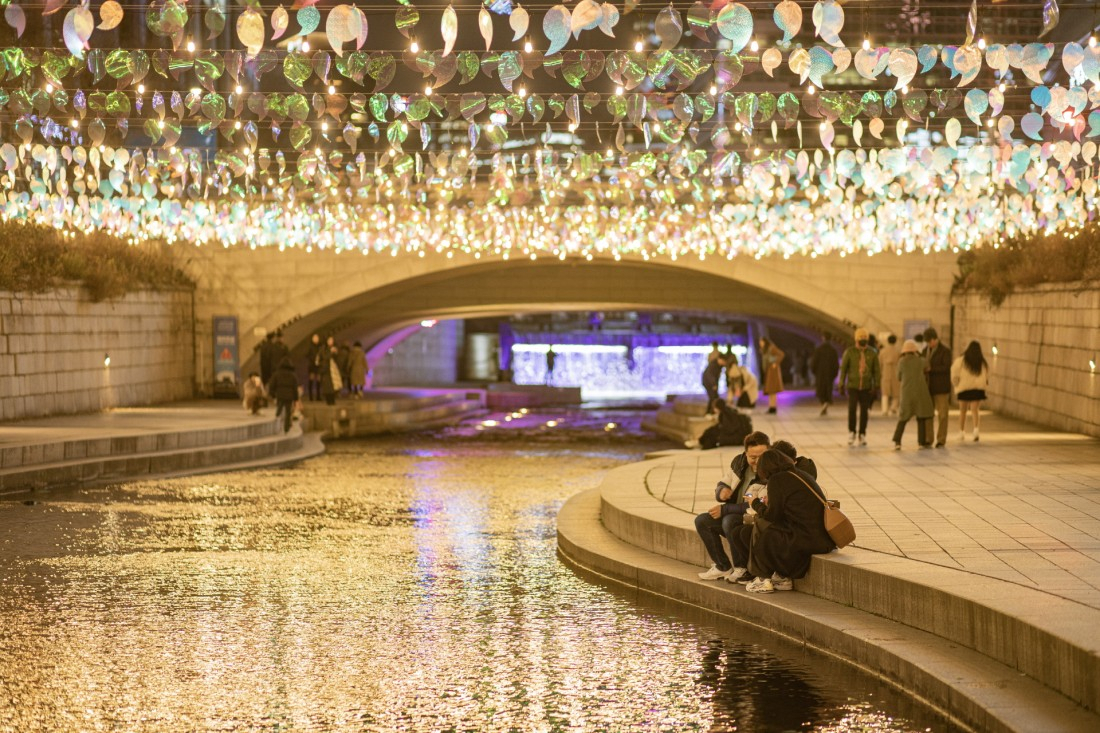 The 2023 Seoul Lantern Festival at the Cheonggye Stream (stolantern.com)