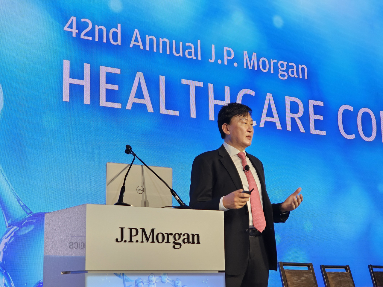 Samsung Biologics CEO John Rim speaks at the JPMorgan Healthcare Conference in San Francisco on Tuesday. (Samsung Biologics)
