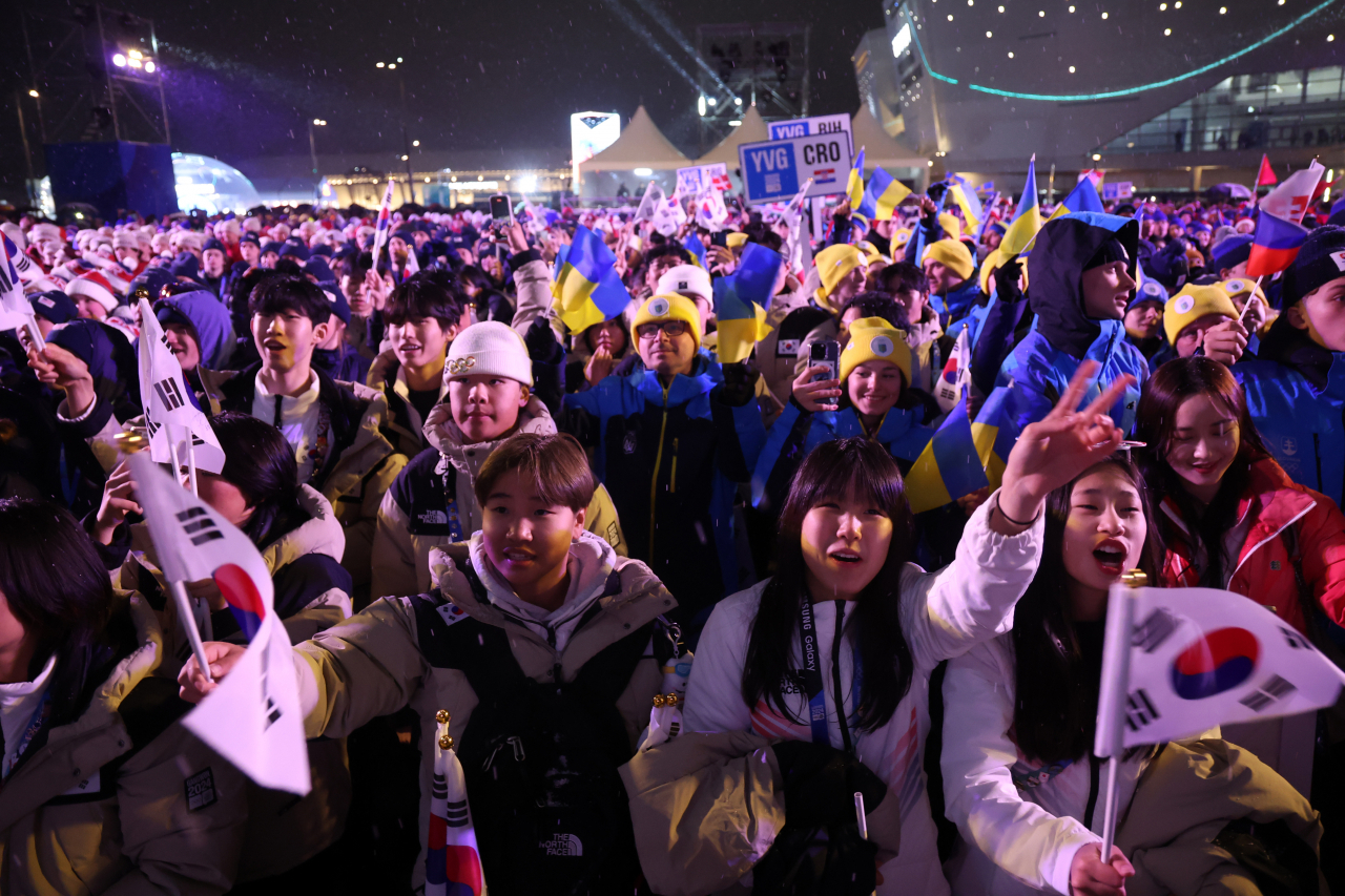 Athletes celebrate the end of Winter Youth Olympics during the closing ceremony held at Gangneung Olympic Park in Gangneung, Gangwon Province, Thursday. (Yonhap)