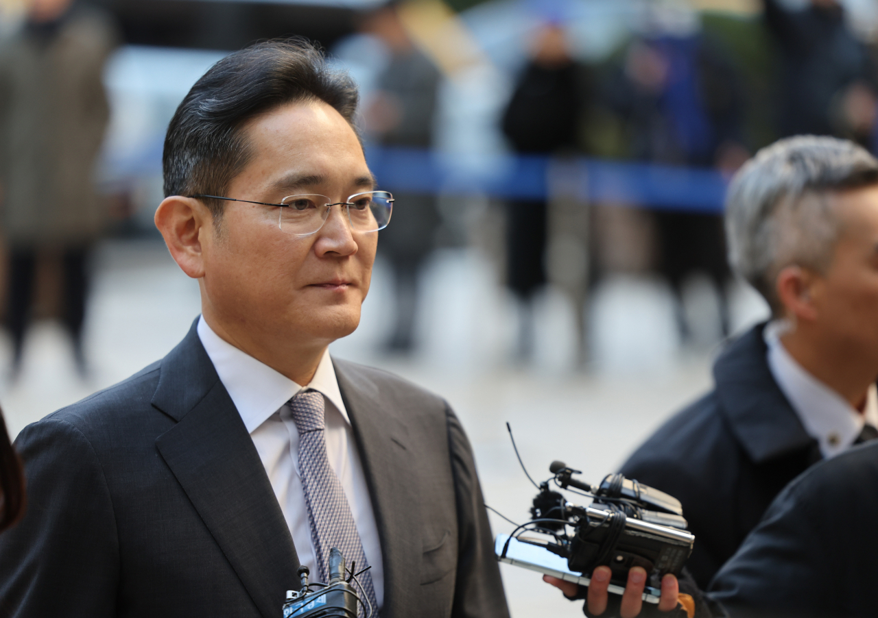 Samsung Electronics Chairman Lee Jae-yong attends his final hearing involving a case on merger fraud, at Seoul Central District Court on Nov. 17, 2023. (Yonhap)