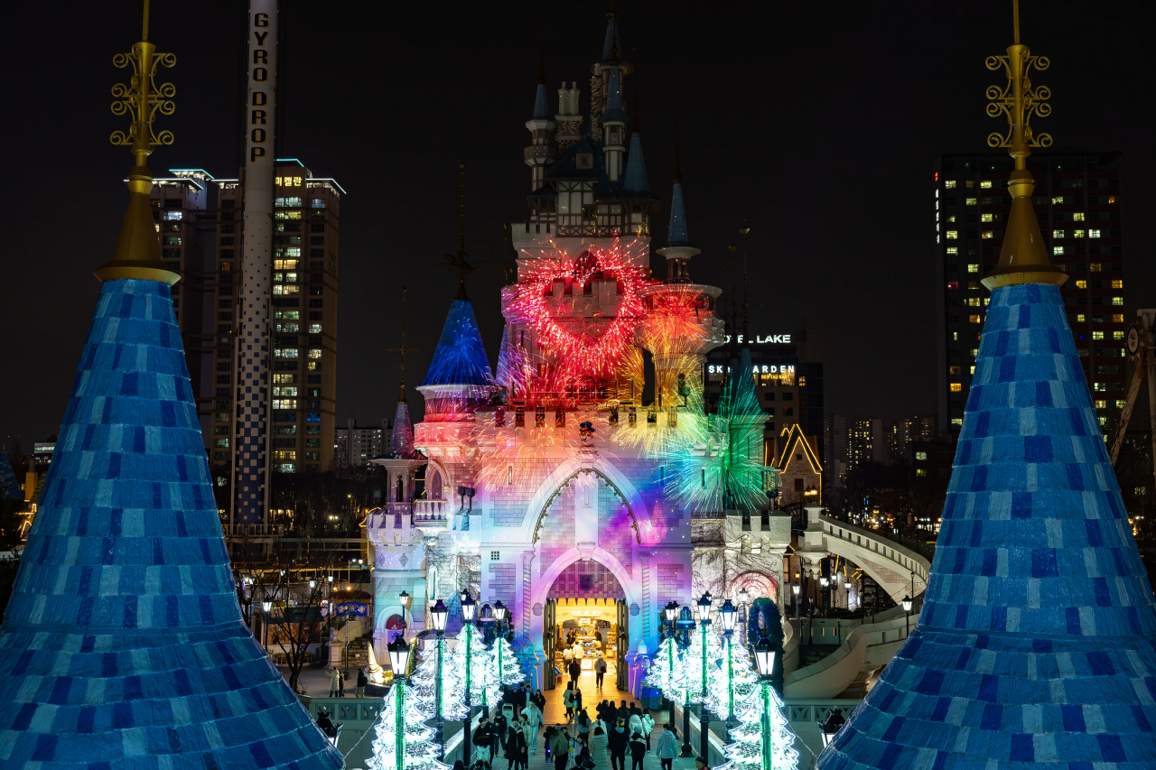 A digital firework show is displayed on the Magic Island castle at Lotte World Adventure in Songpa-gu, southeastern Seoul. (Lotte World Adventure)