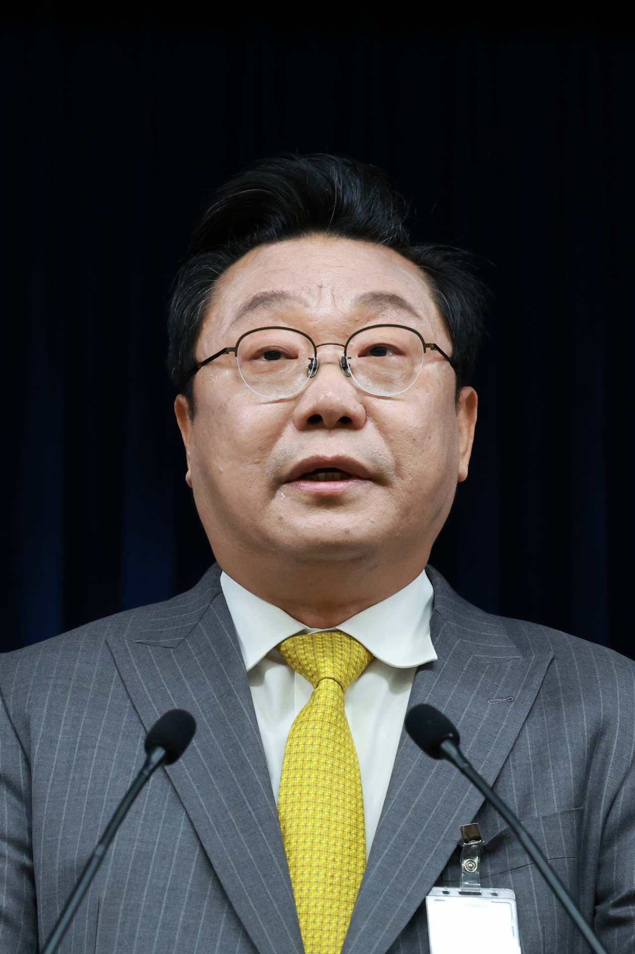 Joo Hyung-hwan, vice chairman of the Presidential Committee on Aging Society and Population Policy, speaks after his appointment to the post on Monday. (Yonhap)
