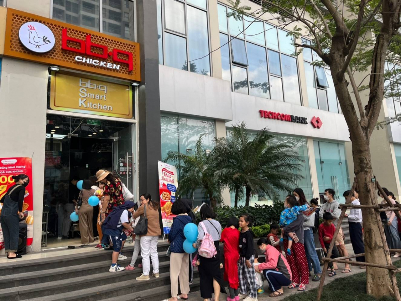 People queue up to grab takeout chicken at the BBQ Gardenia branch in Hanoi, Vietnam. (Genesis BBQ)