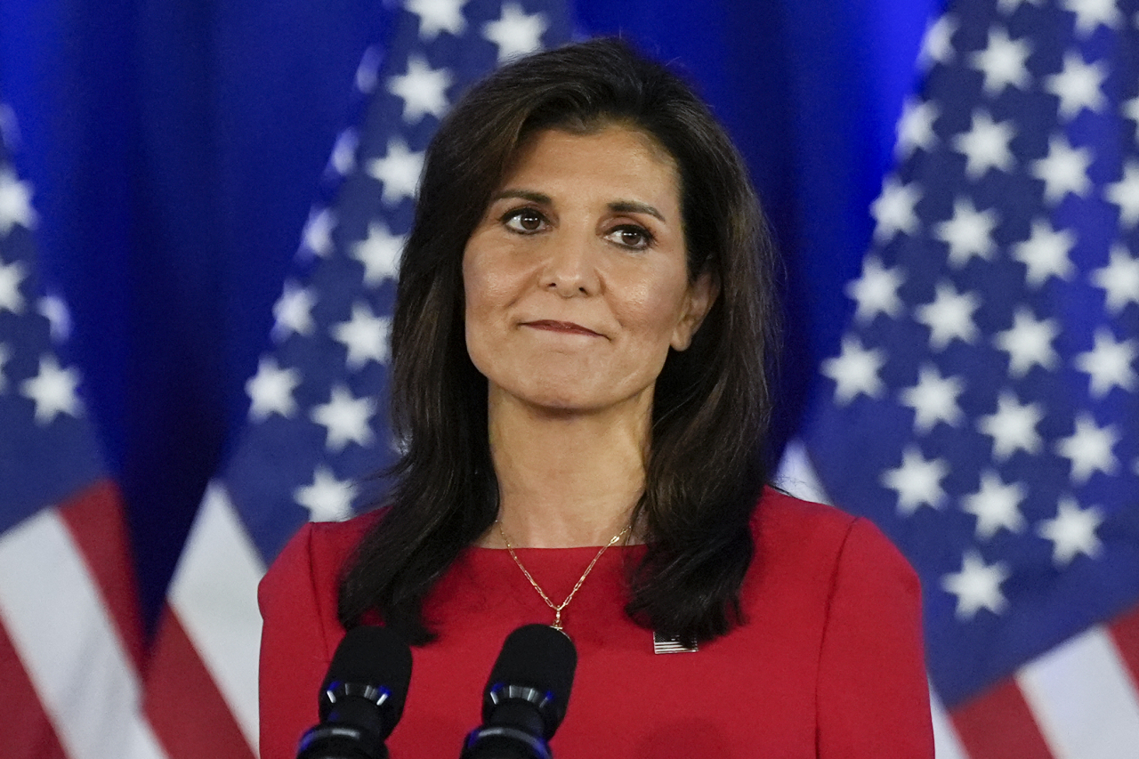 Republican presidential candidate, former UN Ambassador Nikki Haley announces the suspension of her presidential campaign at her campaign headquarters on Wednesday in Daniel Island, South Carolina. (AFP-Yonhap)