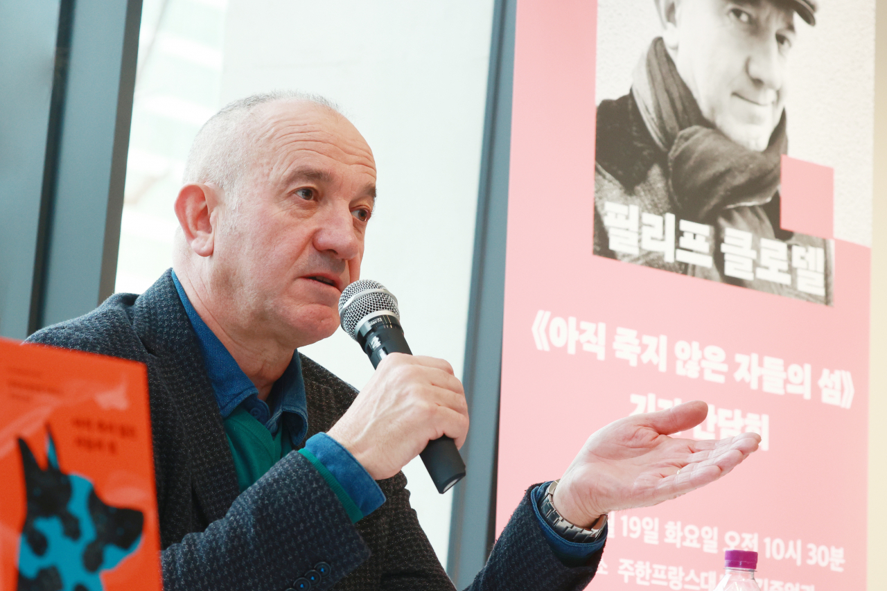 French writer and film director Philippe Claudel speaks during a press conference held at the French Embassy in Seoul, Tuesday. (Yonhap)
