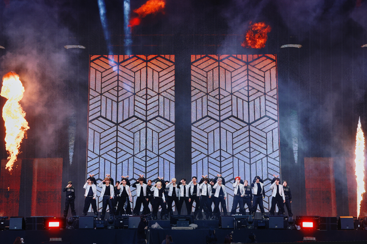 Seventeen performs on the last day of its two-day concert in Incheon at Incheon Asiad Main Stadium on Sunday. (Pledis Entertainment)