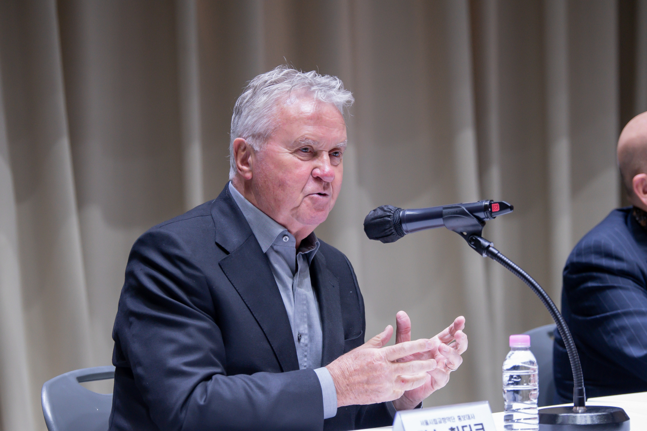 Guus Hiddink, a former Korean national football team manager, talks during a press conference at Seoul City Hall on Monday. (SPO)