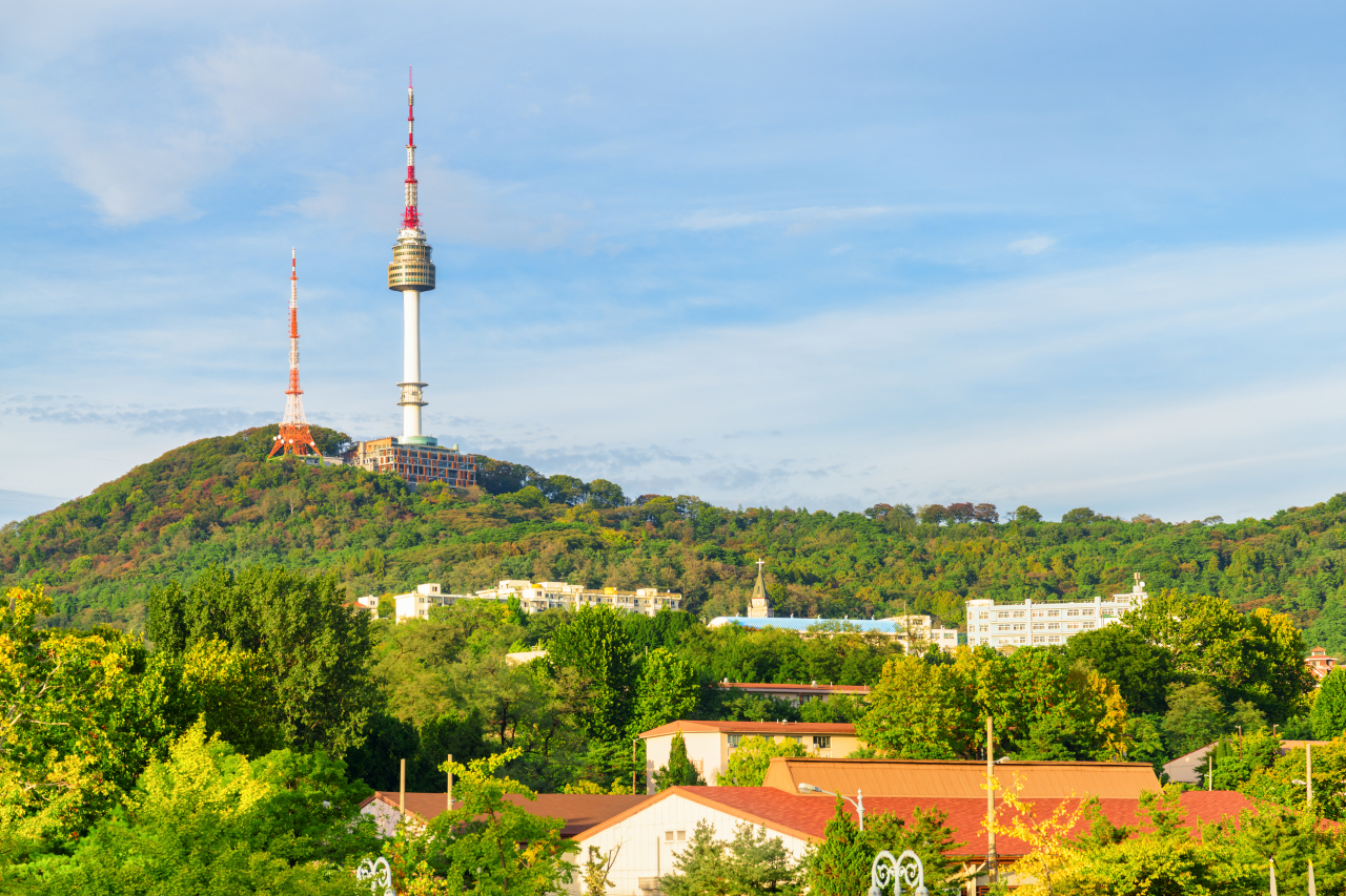 The N Seoul Tower, on Namsan, central Seoul (Getty Images Bank)