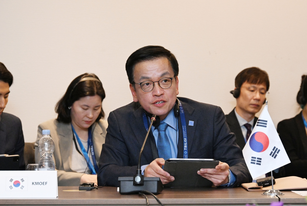 South Korean Finance Minister Choi Sang-mok speaks during a trilateral meeting with his Japanese and Chinese counterparts in Georgia on Friday. (Yonhap)