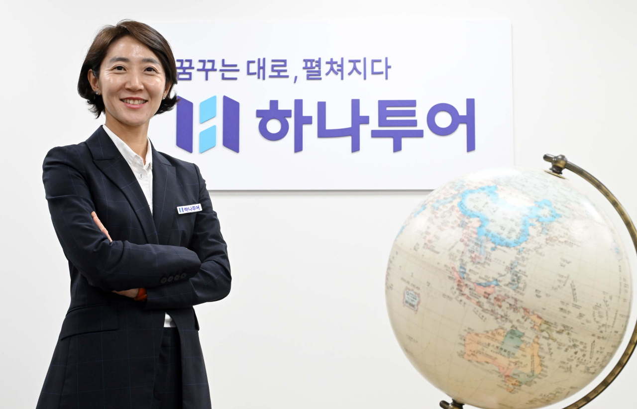 Hanatour CEO Song Mi-sun poses during an interview with The Korea Herald at the company's headquarters in central Seoul, on April 30. (Lee Sang-sub/The Korea Herald)