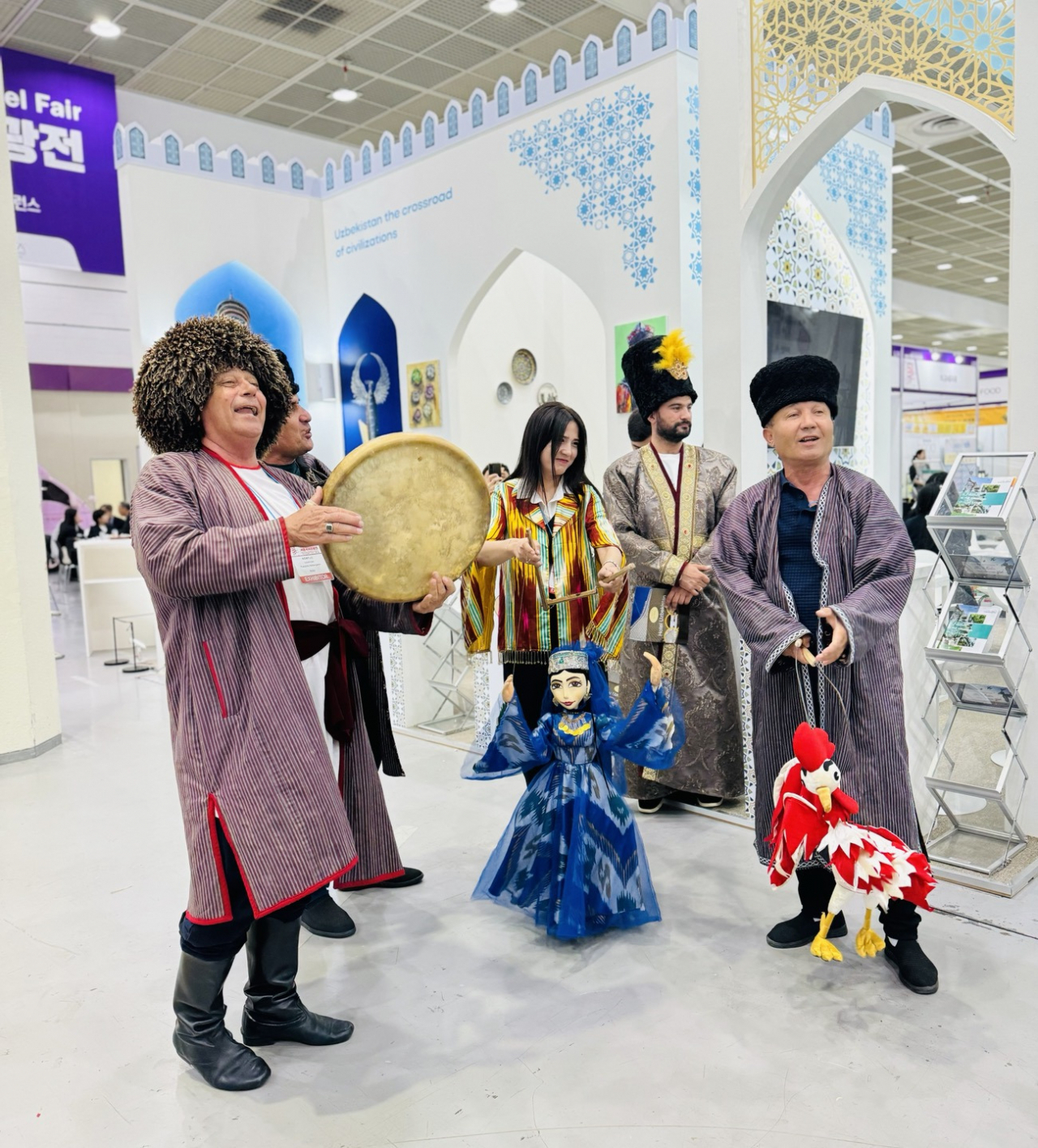 Uzbekistan showcases tourism potential at Seoul International Tourism at the Coex exhibition hall in southern Seoul on Thursday.(Sanjay Kumar/The Korea Herald)