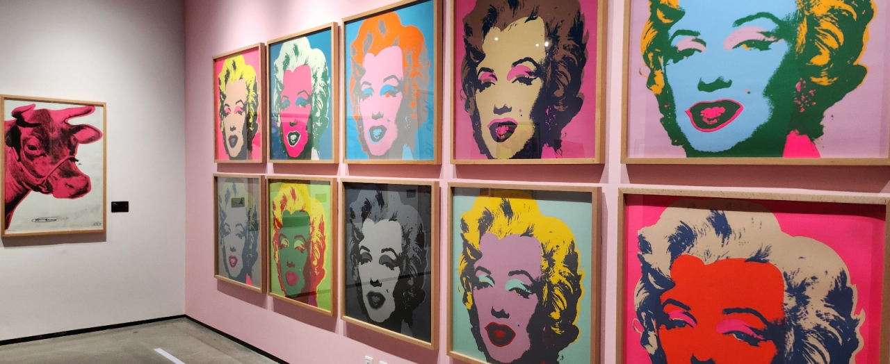 Iconic silk-screen prints of actress Marilyn Monroe by pop artist Andy Warhol at the Insa Central Museum (Choi Si-young/The Korea Herald)