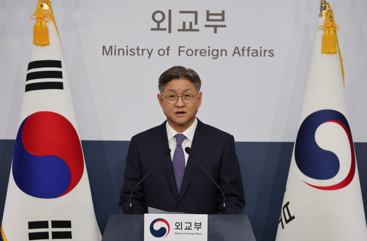 Foreign Ministry spokesperson Lim Soo-suk speaks during a media briefing at the ministry building in Seoul on May 7. (Yonhap)