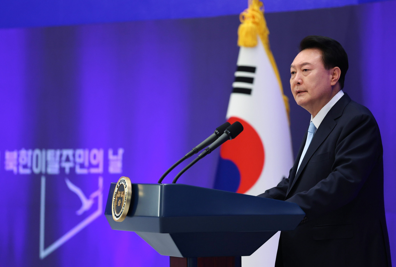 Yoon vows efforts to prevent forced repatriation of N. Korean defectors