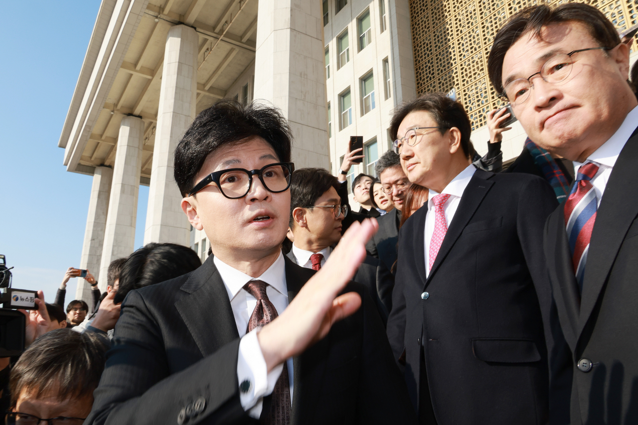 Han Dong-hoon steps down as ruling party reels from Yoon impeachment