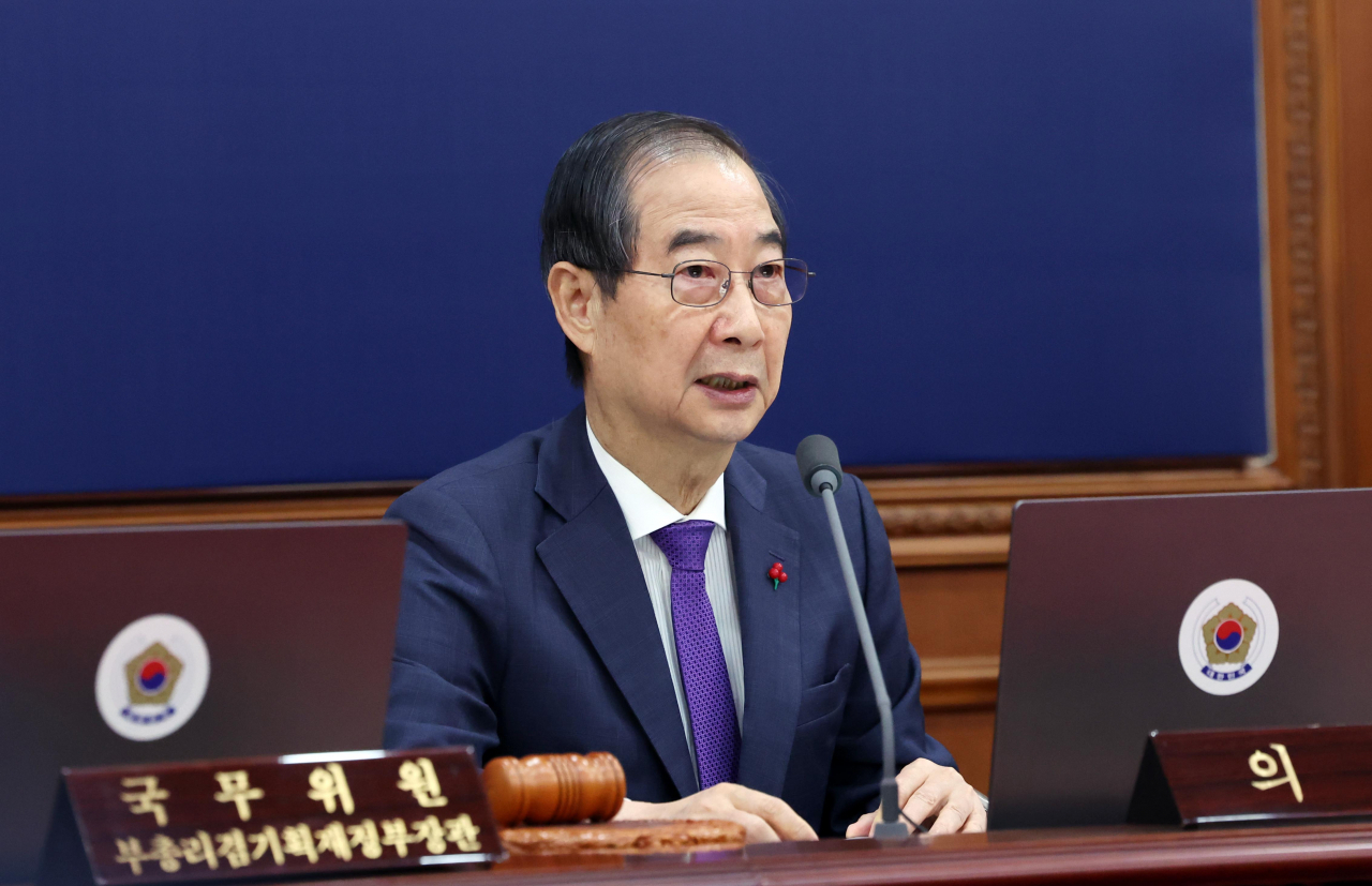 Acting President Han vows to begin implementing 2025 budget on Jan. 1