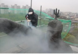 경주시, '김유신 장군 동상' 말끔하게 새 단장