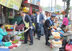 경주경찰서, 경주시와 합동으로 '교통사고줄이기 캠페인' 펼쳐