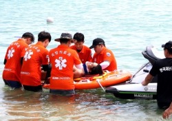 구미대 국방의료과 해수욕장서 재능봉사 펼쳐