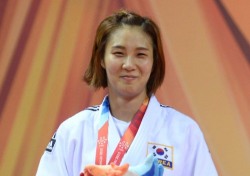 [리우올림픽] '부상투혼' 유도 박지윤, 32강서 통한의 한판패