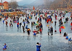 영남지역 최대 겨울축제, 안동 암산얼음축제 전격 '취소'
