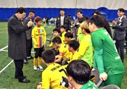 주낙영 경주시장, 유소년 축구 페스티벌 참여 선수단 격려