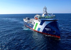 국내 최초 제작 해저 지질자원 탐사선…'바다위 연구소' 6000t급 탐해3호 취항