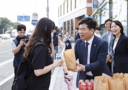 박순진 대구대 총장, 통학버스 타고 출근하며 학생들과 소통