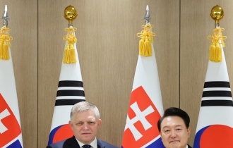 Korean firms tap growth of nuclear power, defense in Slovakia